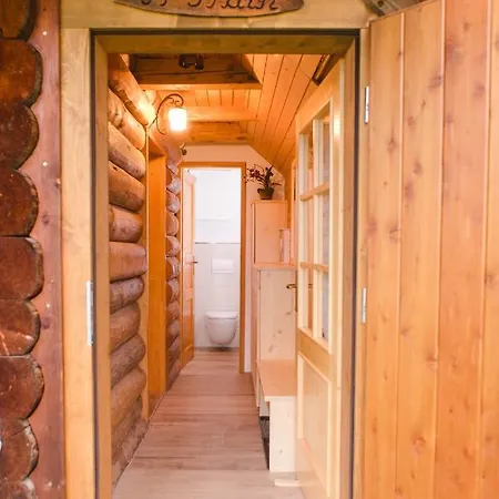 Wood House Irena-pocitniska Hisa Hébergement de vacances *